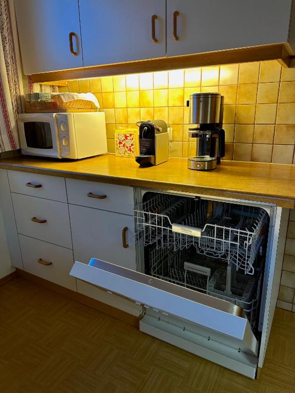 Kuchyň nebo kuchyňský kout v ubytování Haus Saxer