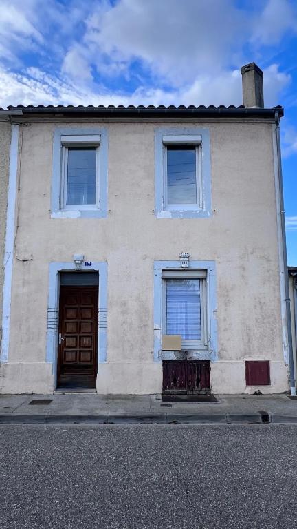 Chambre dans Maison de ville de 100 m2 . - Housity