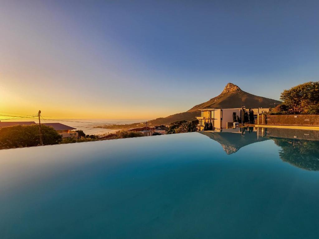 The Crystal with incredible Views and 2 spacious patios plus pool, Cape