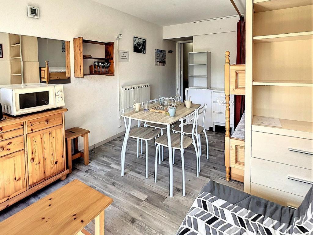 Studio lumineux - Accès pistes - Balcon - WIFI - FR-1-267-233 - Estudio