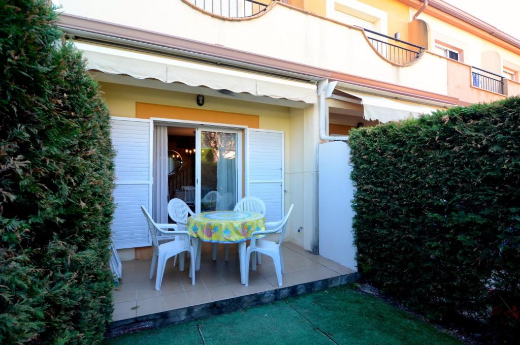 The building in which the holiday home is located
