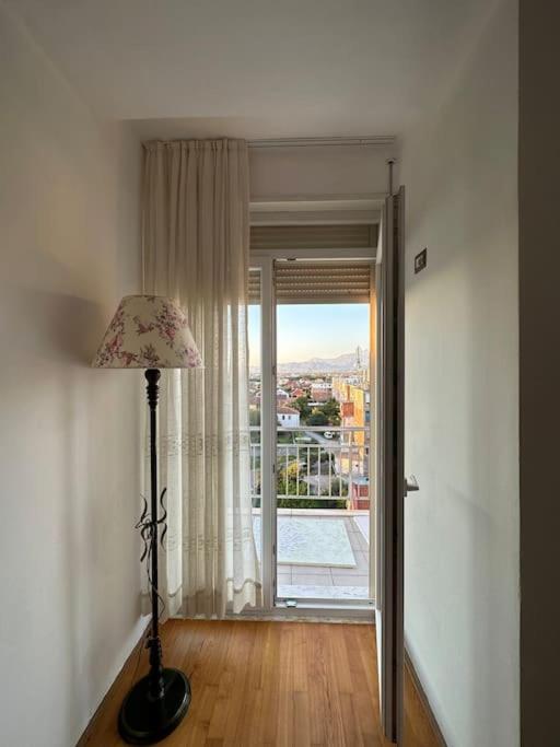 Modern design apartment - Image 7