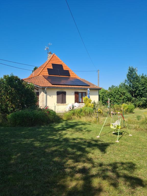 commealaferme71.vacances - Two-Bedroom House
