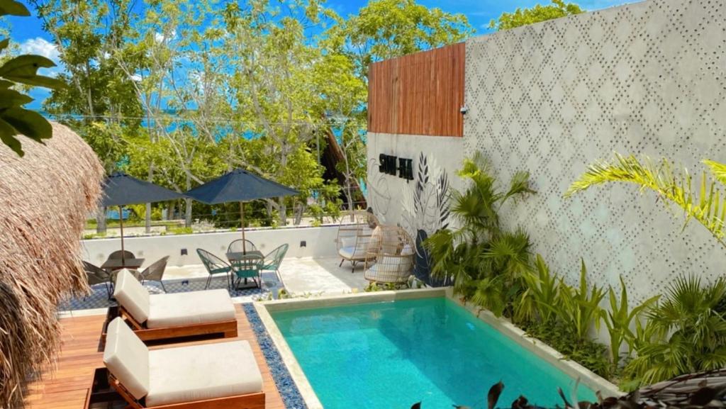 Bazén v ubytování Hotel Sun Ha Bacalar nebo v jeho okolí