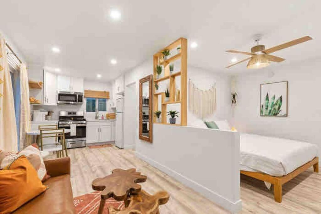 Agave Palms Desert Studio, Fire Pit, Soaking Tub, Desert Hot Springs