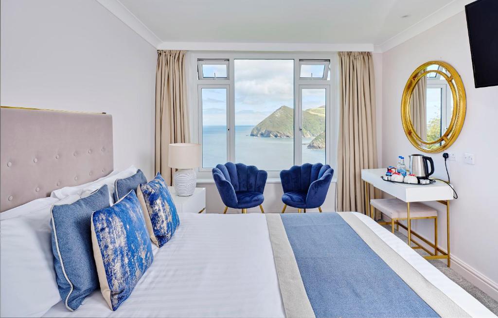 Sandy Cove Hotel - 