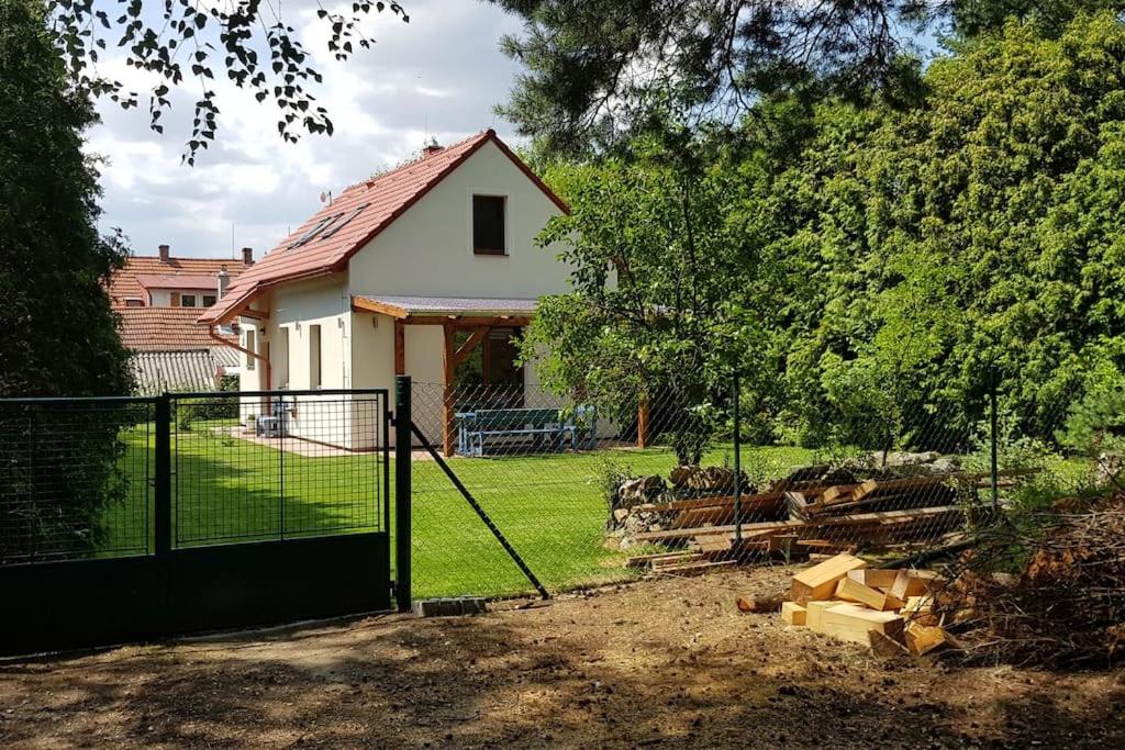Zahrada ubytování Prázdninový dům Barča Vlkov