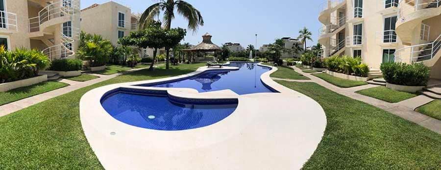 Bazén v ubytování El depa de Jou nebo v jeho okolí