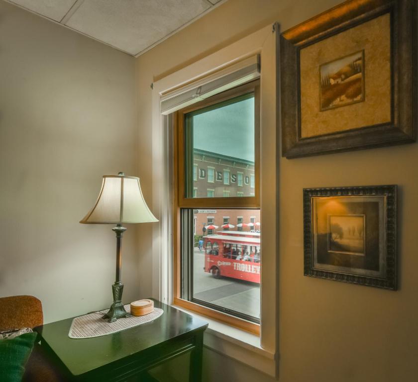 Main Street two bedroom in Galena-Great location! - Apartamento De Dos Dormitorios
