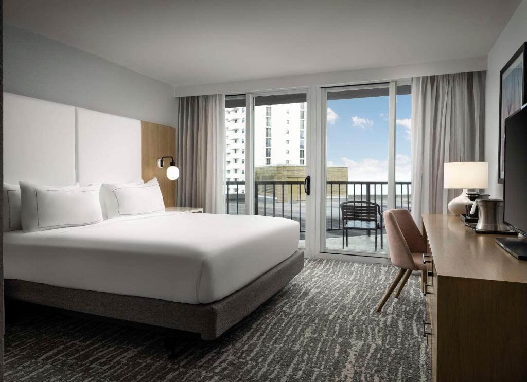Hilton Myrtle Beach Resort - King Room