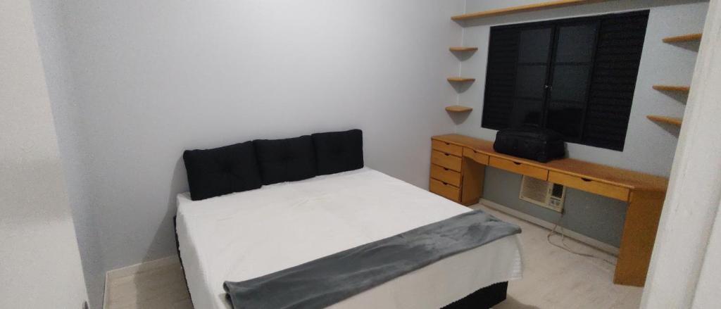 Postel nebo postele na pokoji v ubytování Casa 4 quartos com piscina