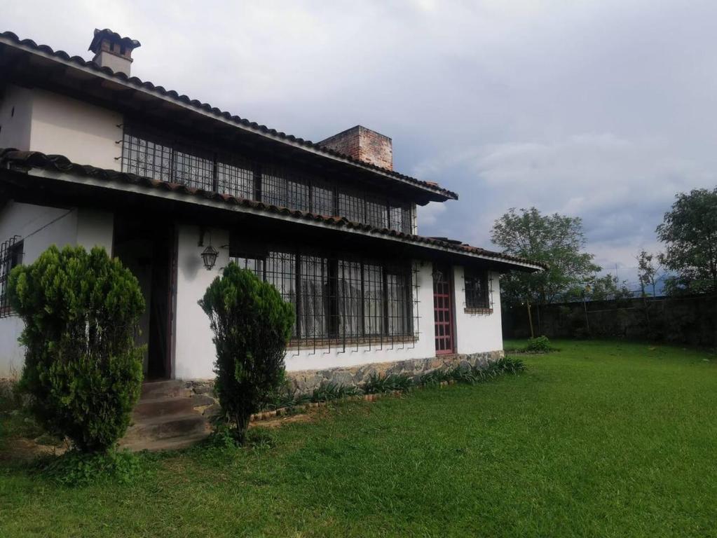 Gallery image of Casa JoCe Valle de Bravo in Valle de Bravo