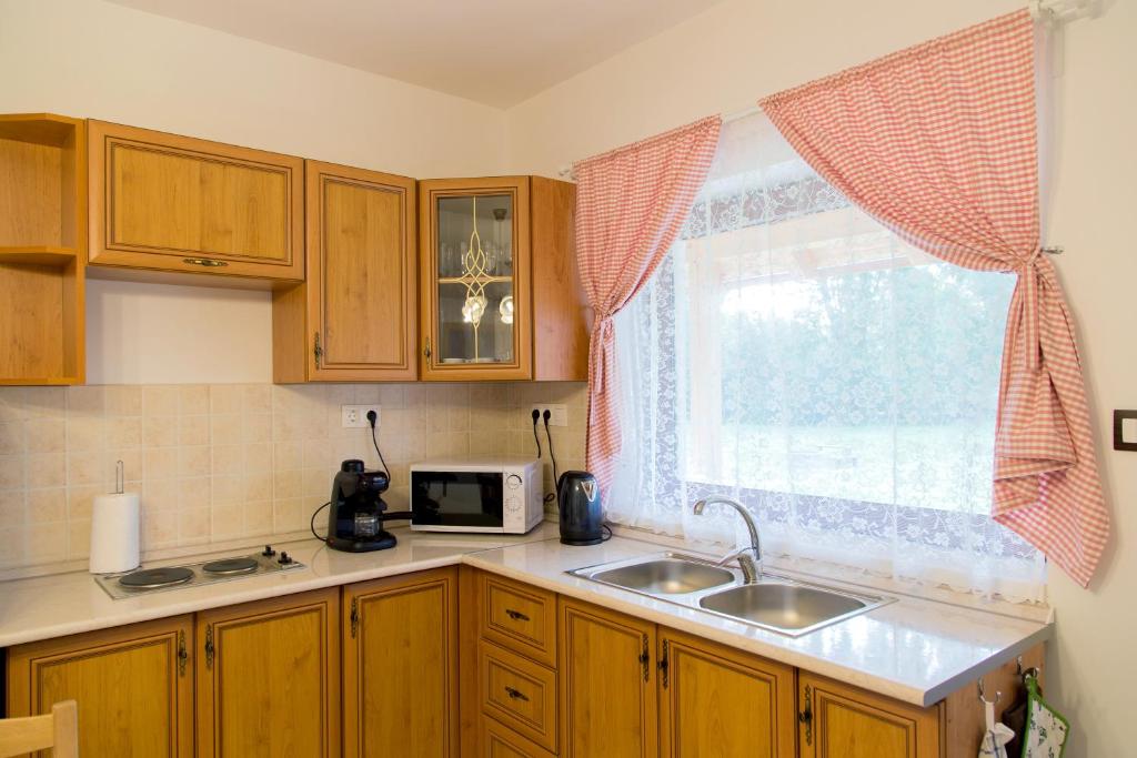 Almafás Apartmanház Őrség - Apartamento De Una Habitación Azul