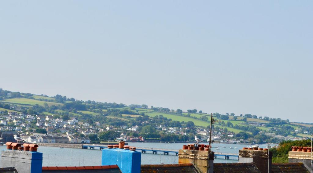 Flat 2, Teignmouth (updated prices 2024)