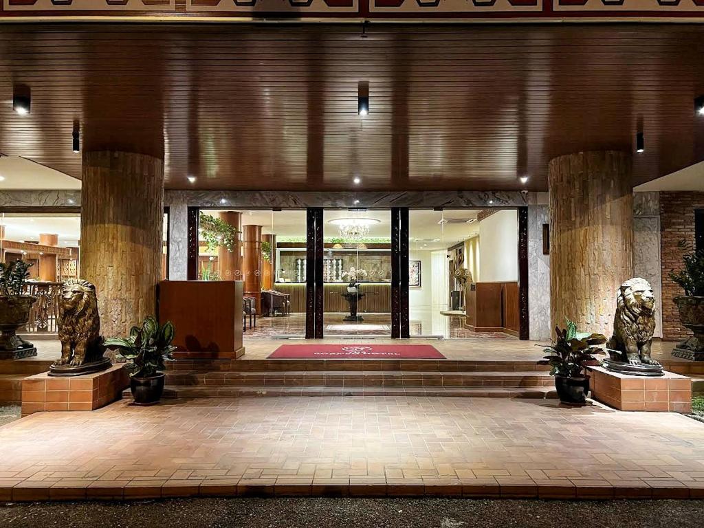 Vstupní hala nebo recepce v ubytování The Borneo Hotel