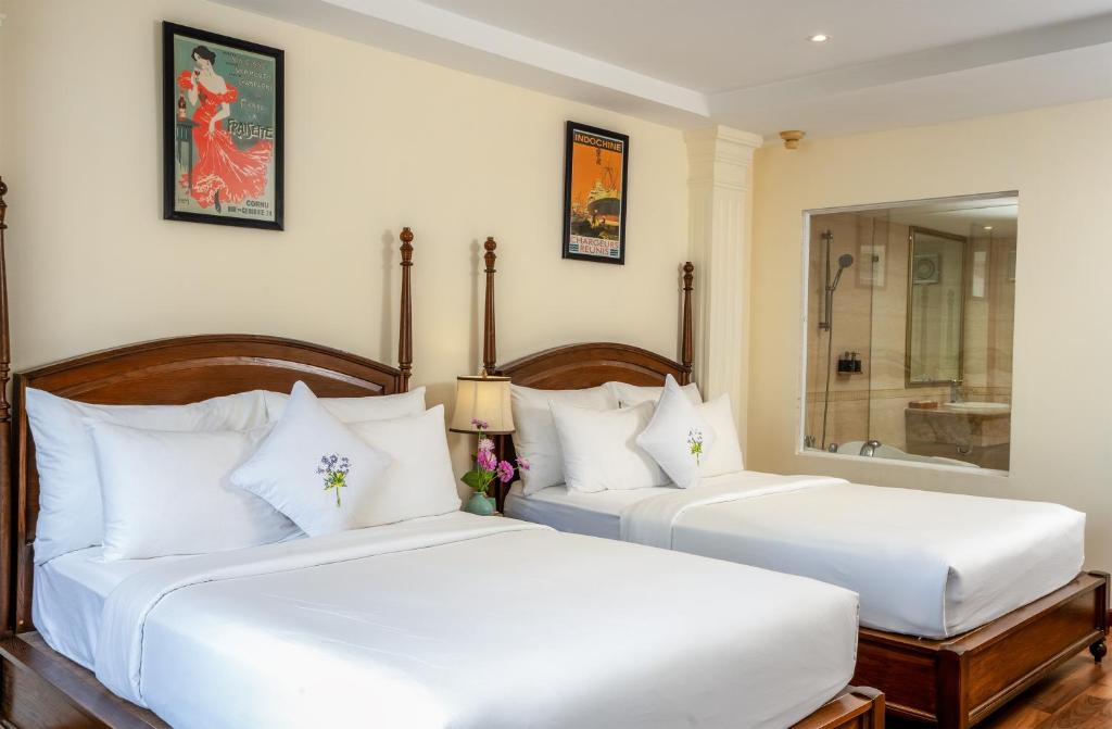 Elegant Suite with City View - Free One Time Happy Hour