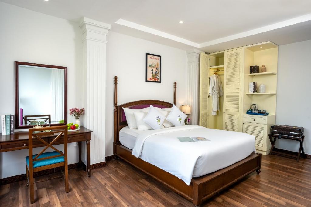 Executive Room with City View - Free One Time Happy Hour