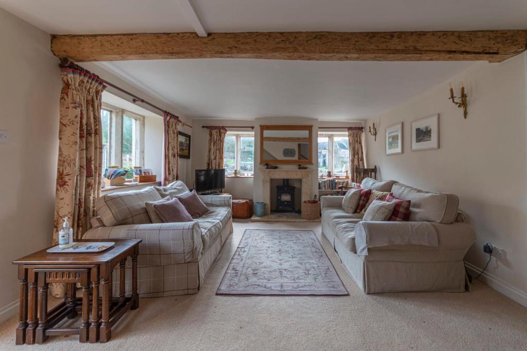 Traditional Cotswold Stone Peaceful Cottage with stunning views - Casa De Vacaciones