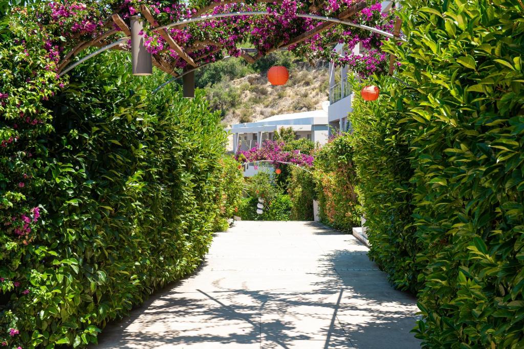 Zahrada ubytování Mare Dei Suites Hotel Ionian Resort