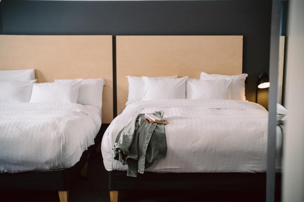 The 1852 Hotel - Self Check-in - Resim 43