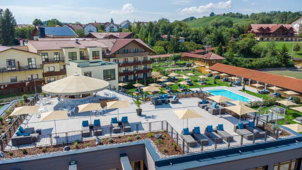 Bazén v ubytování Hotel Sonnenhof Aspach nebo v jeho okolí