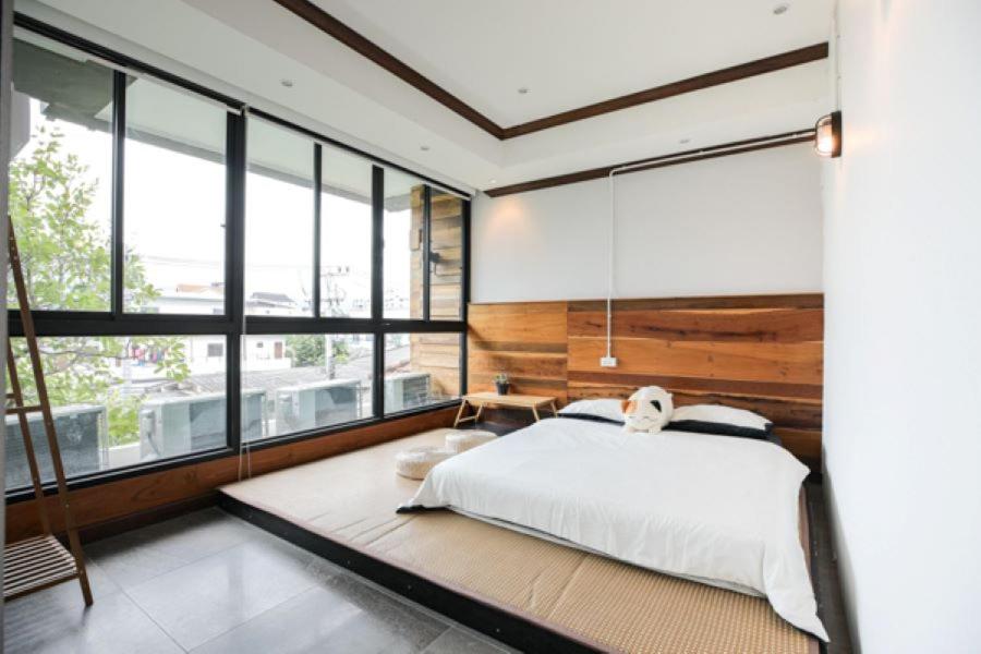 Arbor's house - Double Room With Windows And Shared Bathroom