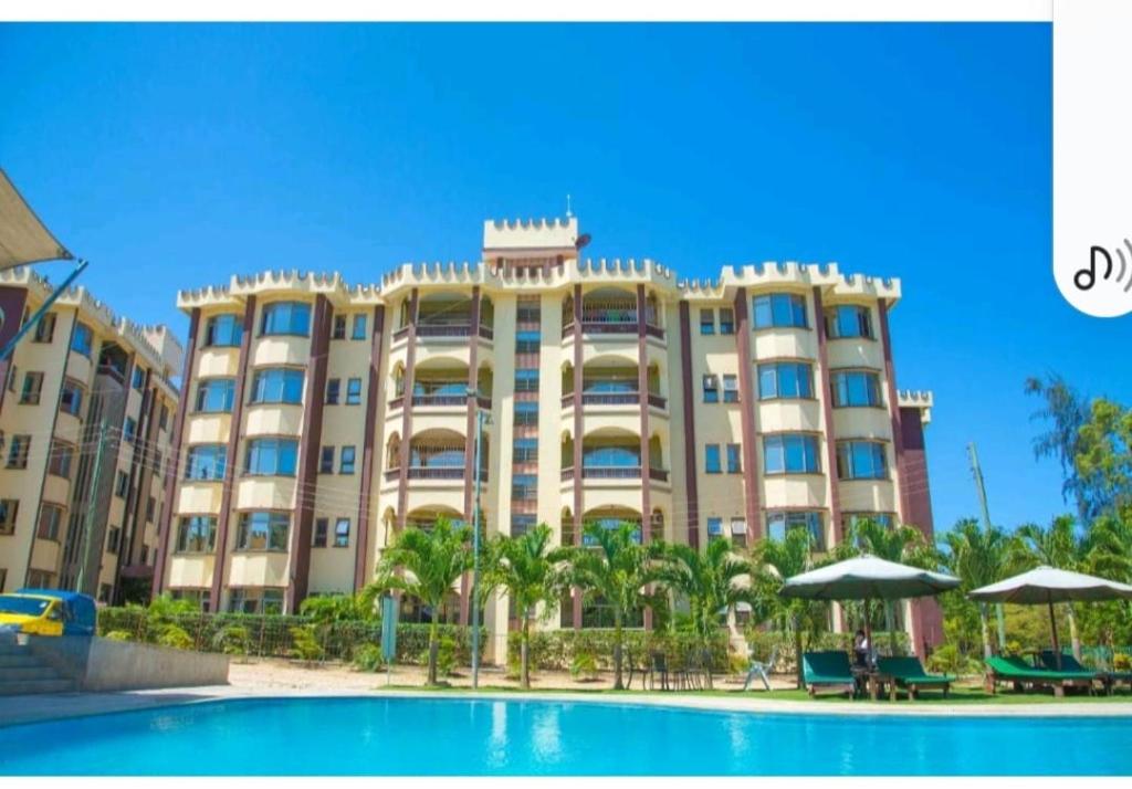 Sunset Paradise Apartments, Mombasa, Kenya