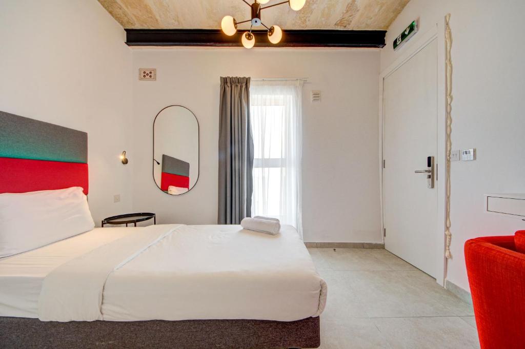 Postel nebo postele na pokoji v ubytování Private rooms with bathroom in Valletta