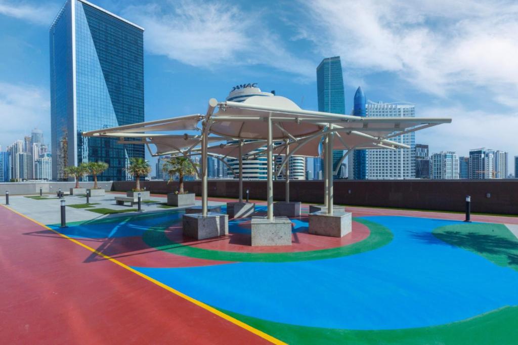 Bazén v ubytování Group Stay I Near Dubai Mall I Family friendly nebo v jeho okolí