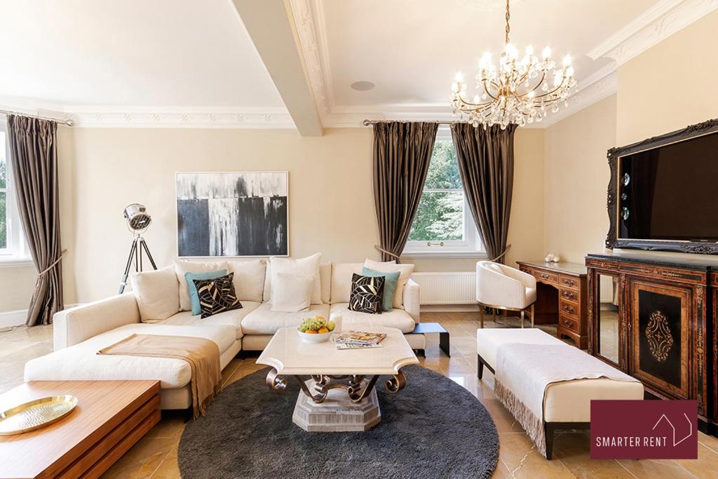 Ascot Grand 2 Bedroom Apartment With Grounds, Ascot (updated prices 2024)