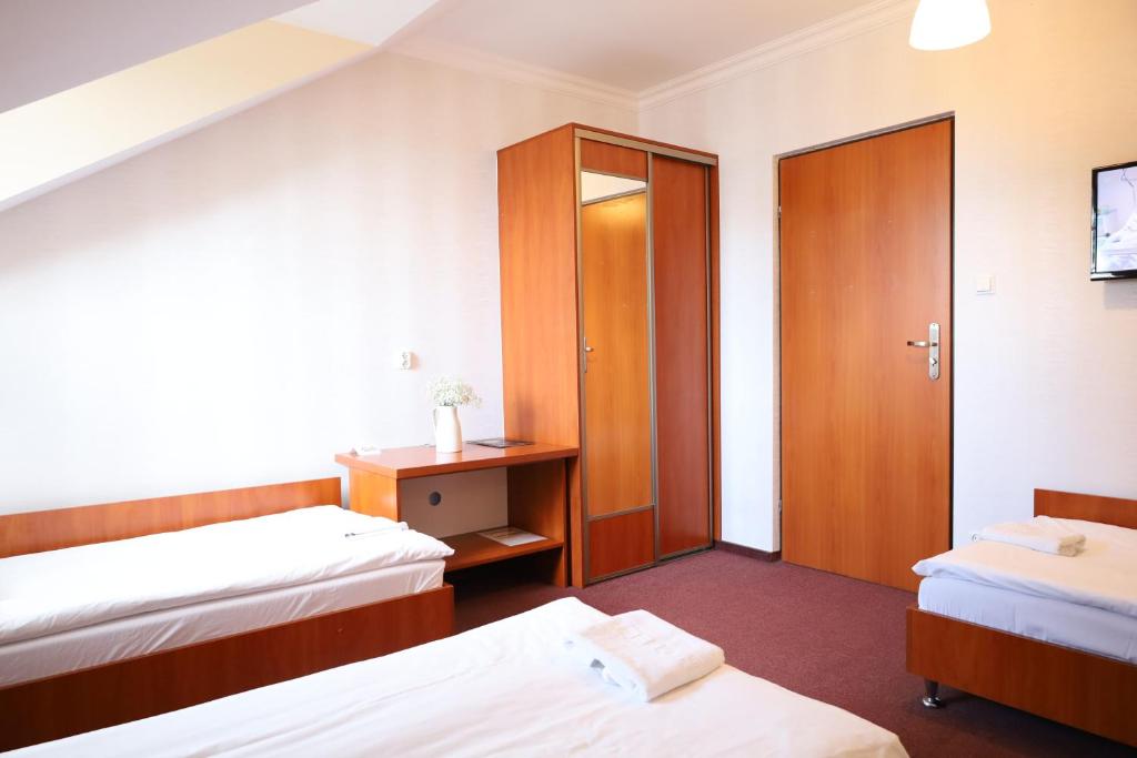 Zakarczmie Browar Wiejski - Economy Vierpersoonskamer Met Gedeelde Badkamer