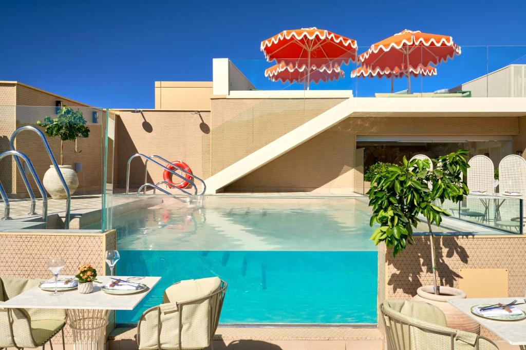 Bazén v ubytování Barceló Carmen Granada nebo v jeho okolí