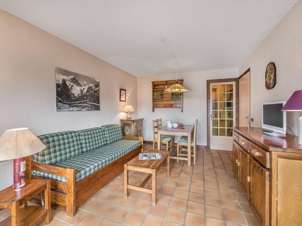 Appartement Megève, 2 pièces, 4 personnes - FR-1-453-98にあるシーティングエリア