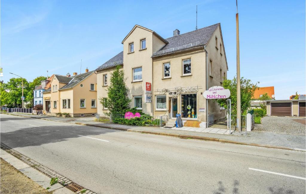 a building on the side of a street at Beautiful Apartment In Neugersdorf-ebersbach With Kitchen 
