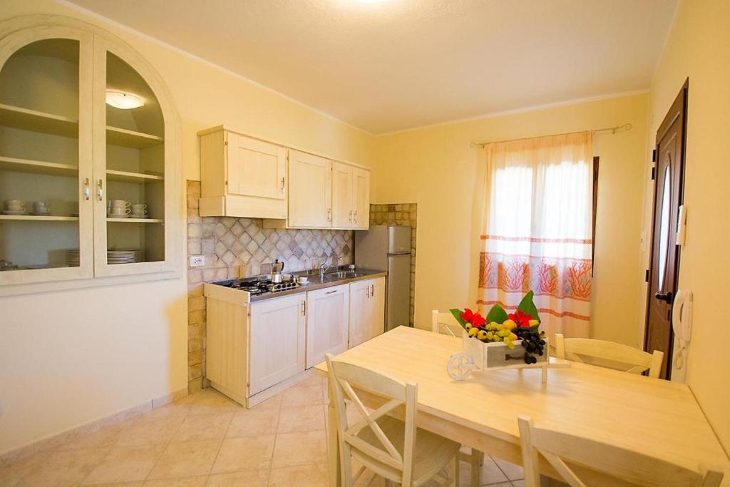 Kuchyň nebo kuchyňský kout v ubytování Relaxing Le Residenze del Maria Rosaria no2210 sleeps 3 persons