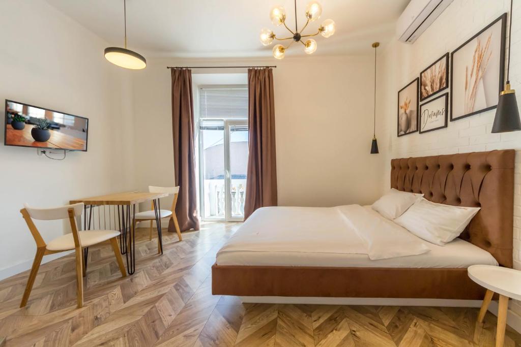DayFlat Apartments Khreschatyk - 