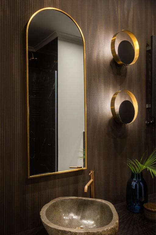 Exceptional Business Apartments by Noclegi Renters - Resim 38