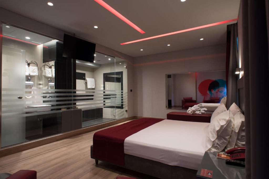 Pines Hotel - Resim 18