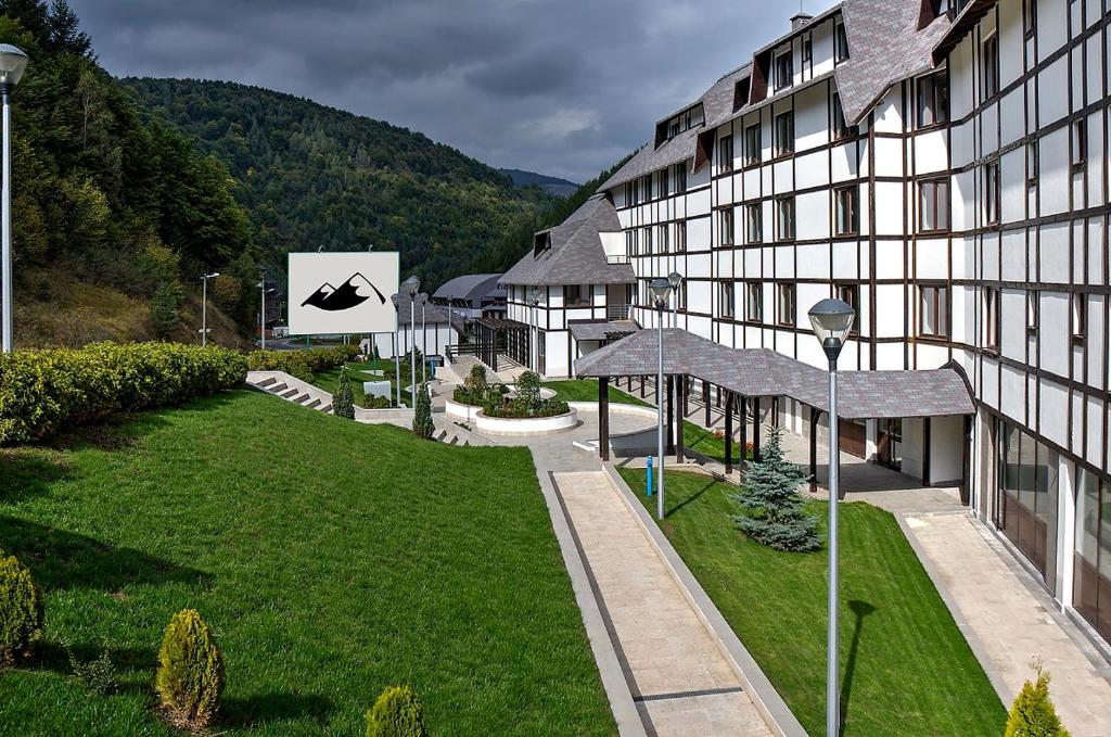 Nespecifikovaný výhled na hory nebo výhled na hory při pohledu z apartmánu