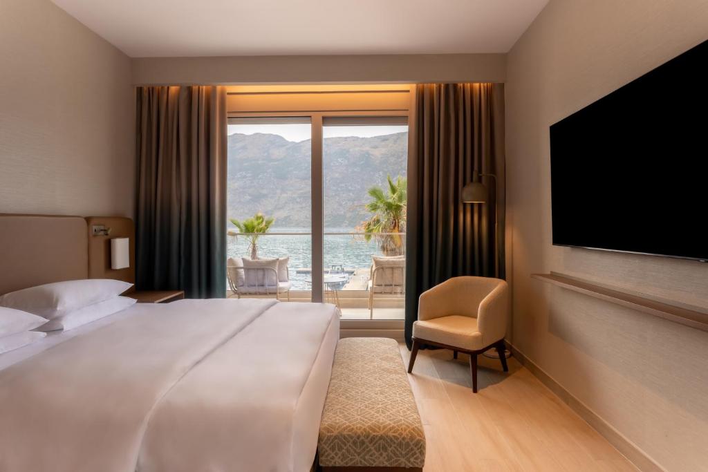 Hyatt Regency Kotor Bay Resort - 9