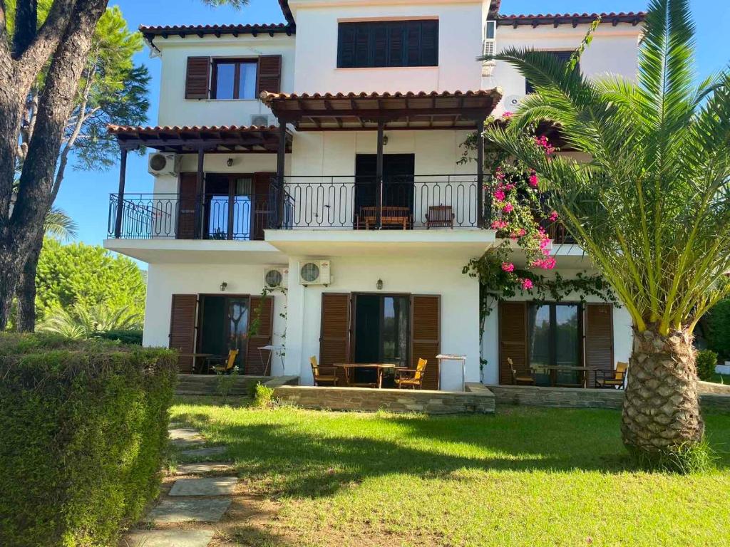 Zahrada ubytování Villa POLYTIMI