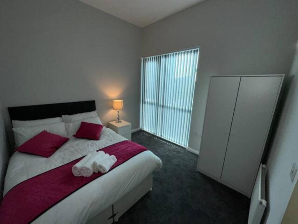 Postel nebo postele na pokoji v ubytování Crystal Home