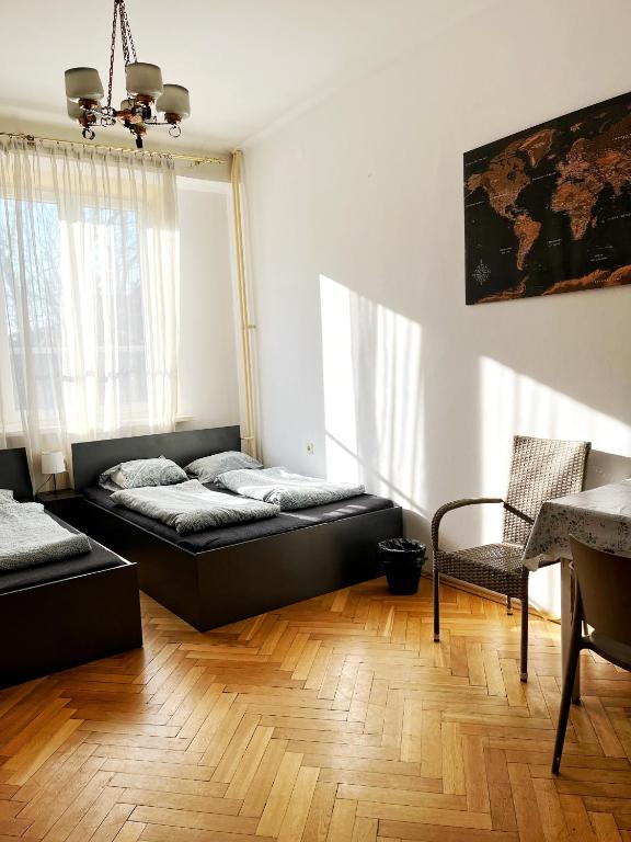 Posedenie v ubytovaní Room in Old Town Krakow