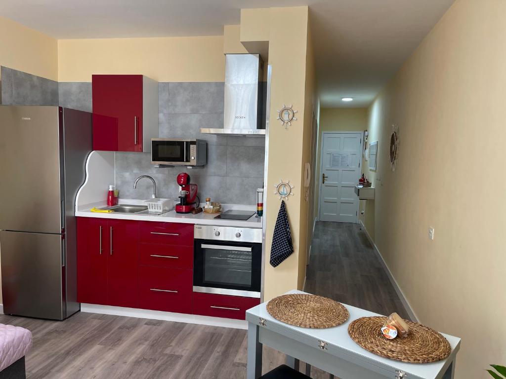 Kuchyň nebo kuchyňský kout v ubytování Vv La Joya Del Mar Suites