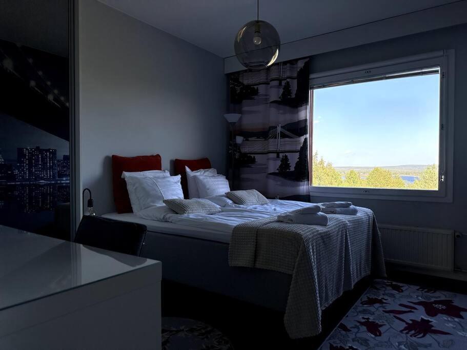 Postel nebo postele na pokoji v ubytování Aurora Apartment 2BDR wSauna