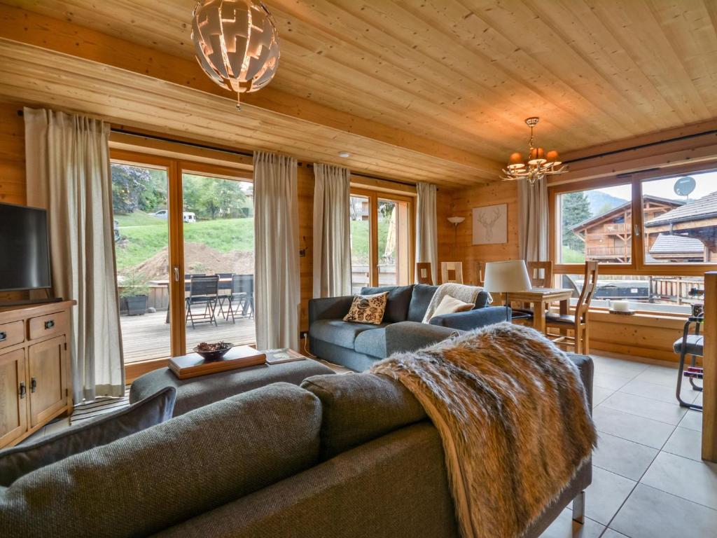 Zdjęcie z galerii obiektu Appartement confortable 6 pers avec grande terrasse et parking – Proche pistes et navettes gratuites - FR-1-684-59 w mieście Morzine