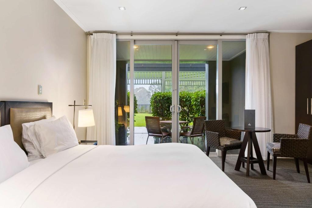 Hilton Lake Taupo - Resim 25