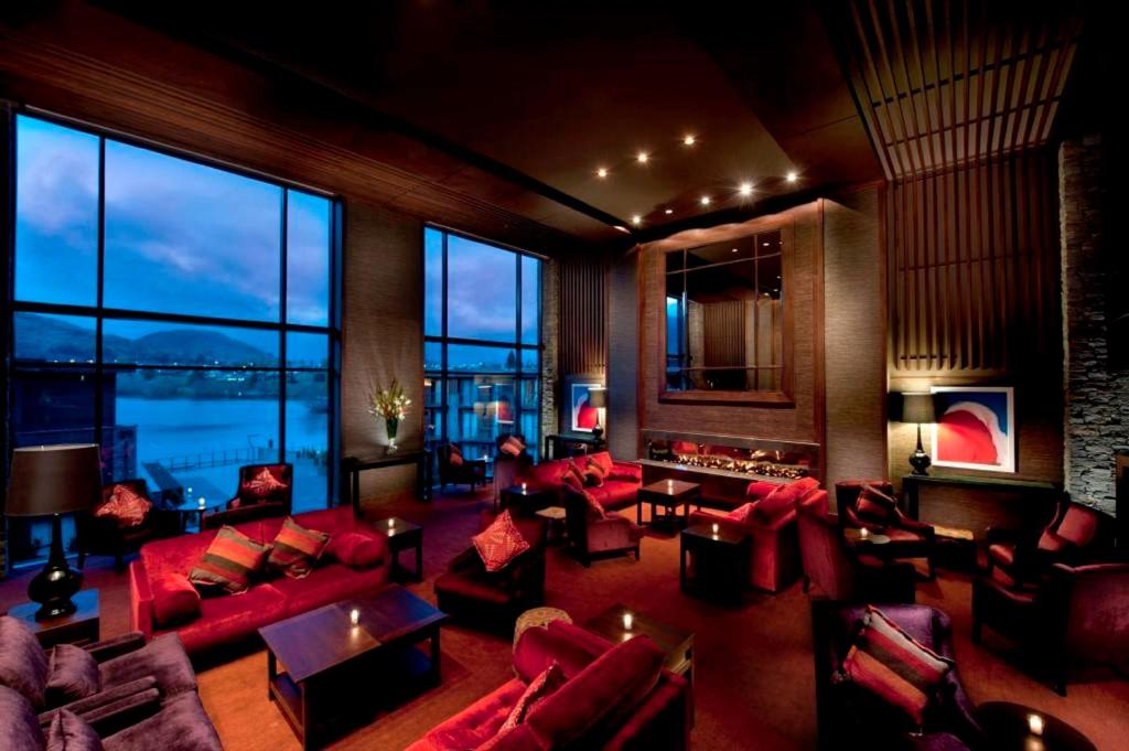 Posezení v ubytování Hilton Queenstown Resort & Spa
