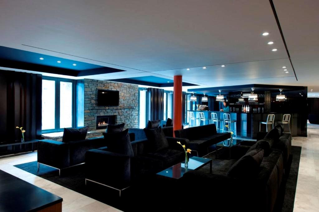 Posezení v ubytování DoubleTree by Hilton Queenstown