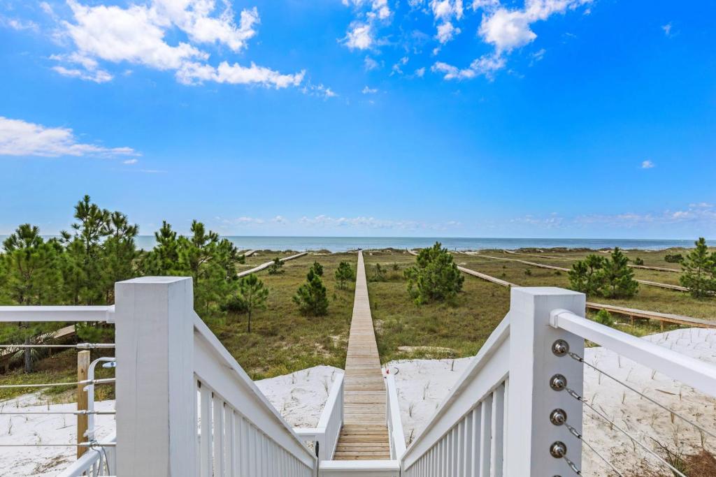 Hana Oceanfront Beach House, Cape San Blas (updated prices 2024)